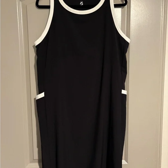 Lou & Grey Black and White Sleeveless  Athletic Dress - Picture 2 of 6